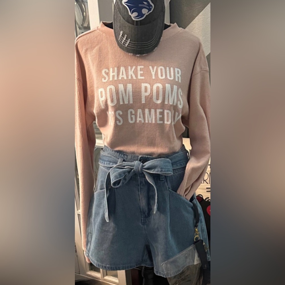NWT! Wishlist High-Waisted Denim Shorts - Picture 5 of 14